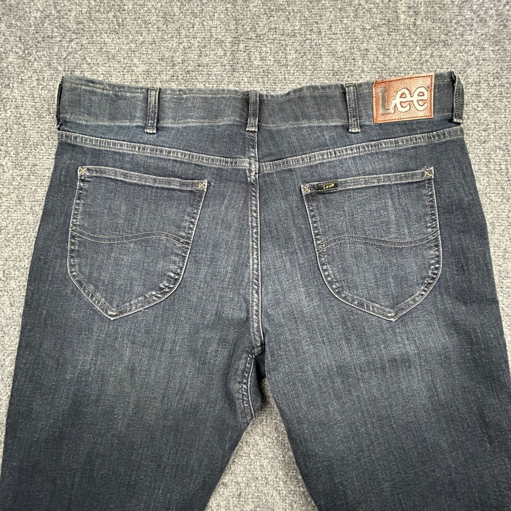 Lee Extreme Motion MVP Jeans Mens 38x29 Blue Dark Wash Slim Taper Denim Pants - Picture 4 of 13